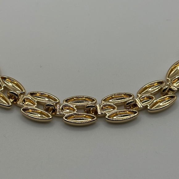 NWT Banana Republic Women's Statement Heirloom Necklace - Picture 8 of 8